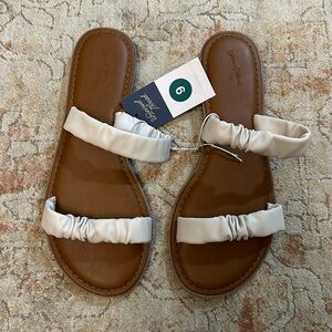 Universal Thread- off white double strap sandal- NWT